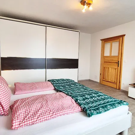 Almliesl Trof-760 בית נופש טרופאיאך